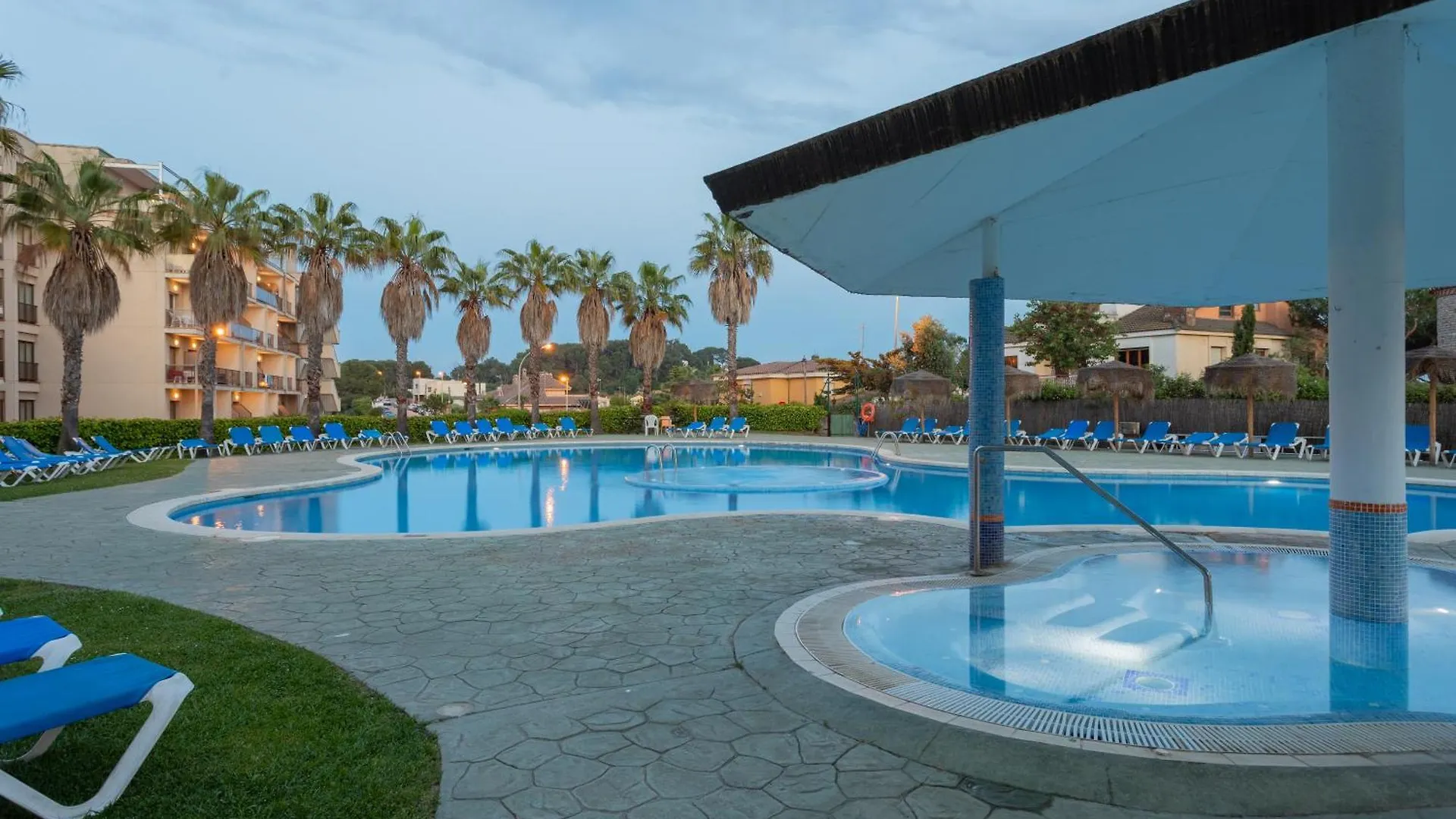 Aparthotel Ar Bolero Park à Lloret de Mar